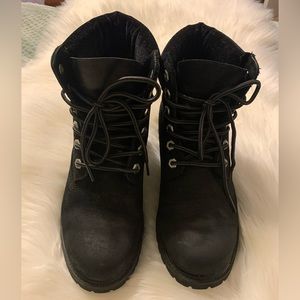 TIMBERLAND Boots size 8 NWOT